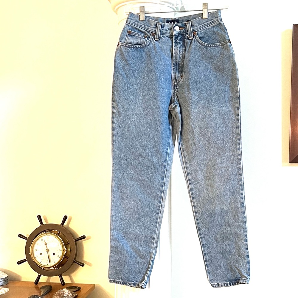 Gap Medium Wash Vintage Mom Jeans 👖 Tapered Ankle Length High Rise Excellent - Picture 1 of 10